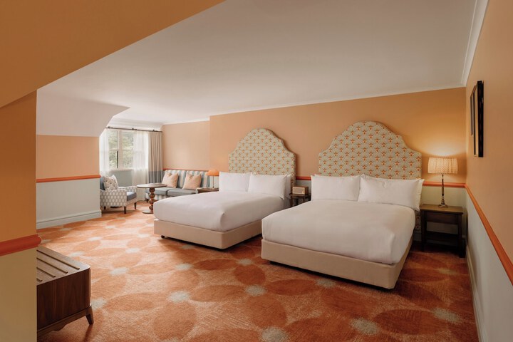 Room 11 of 72