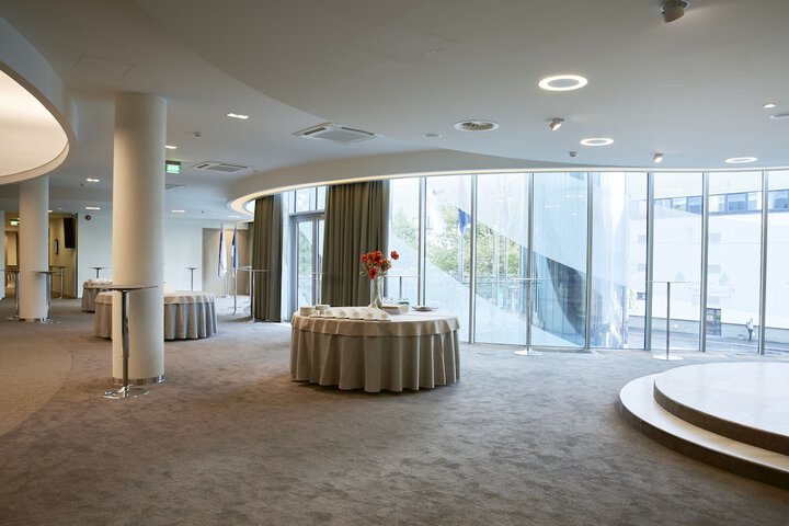 Business Center 96 of 108