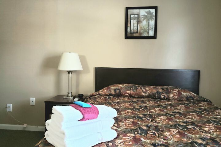 Room 5 of 25