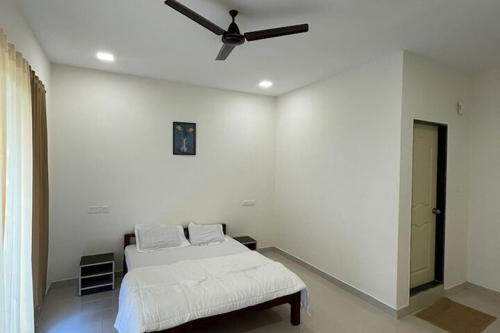 Divine Stay Inn Resort in Wai