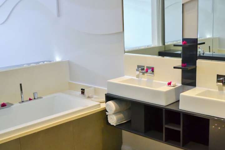 Room 54 of 124