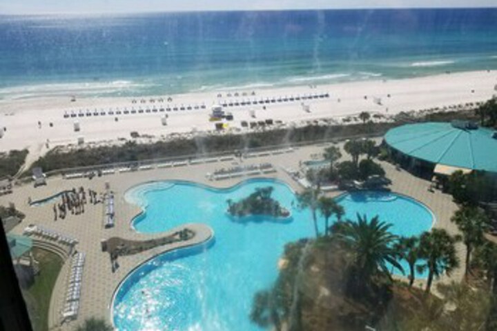 Pool 17 of 25