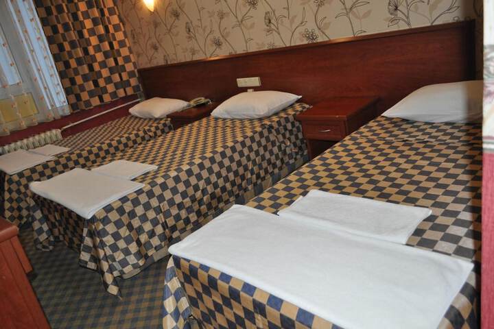 Room 14 of 46