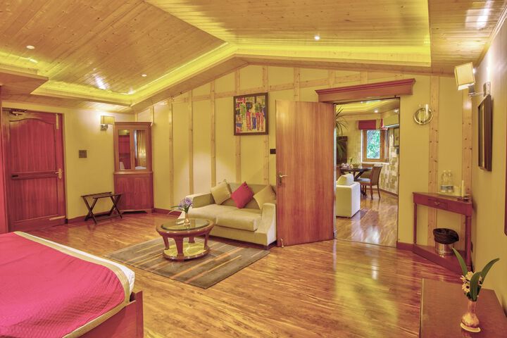 Room 42 of 166