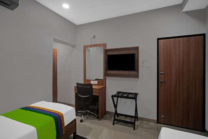 Room 5 of 29