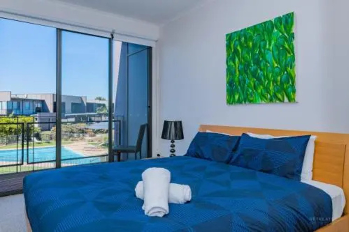 Room 3 of 18