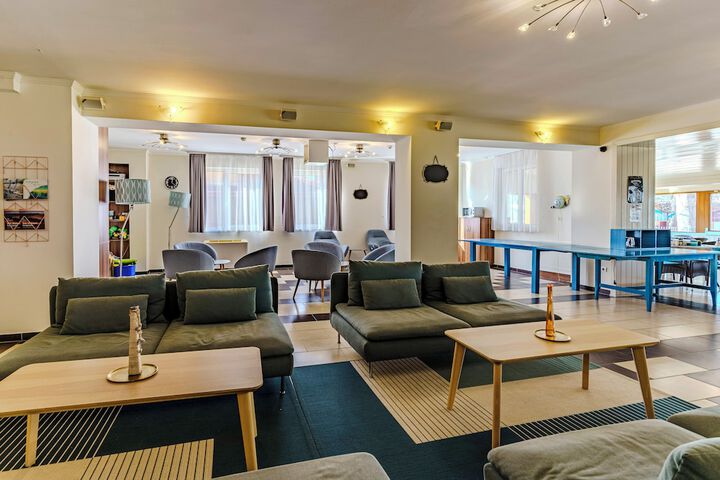 Hotel Interior 4 of 88