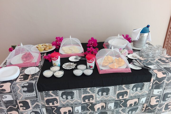 Breakfast/Coffee Service 80 of 138
