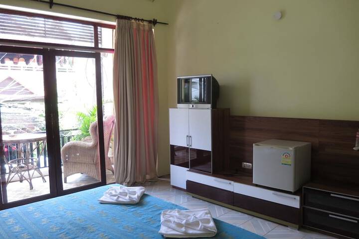 Room 16 of 49