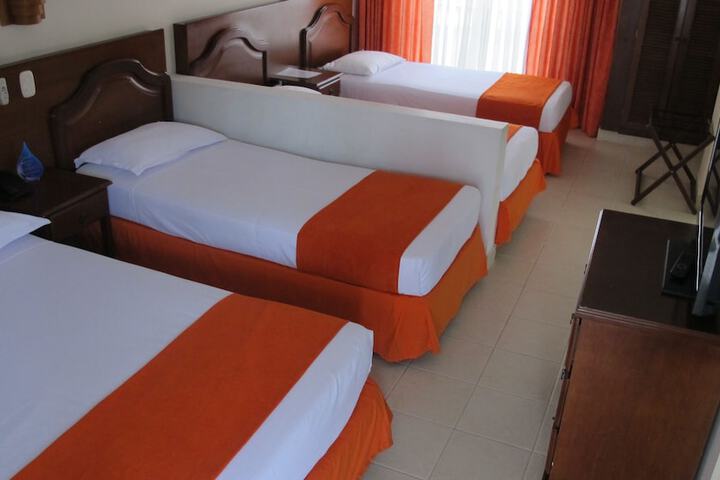 Room 5 of 26