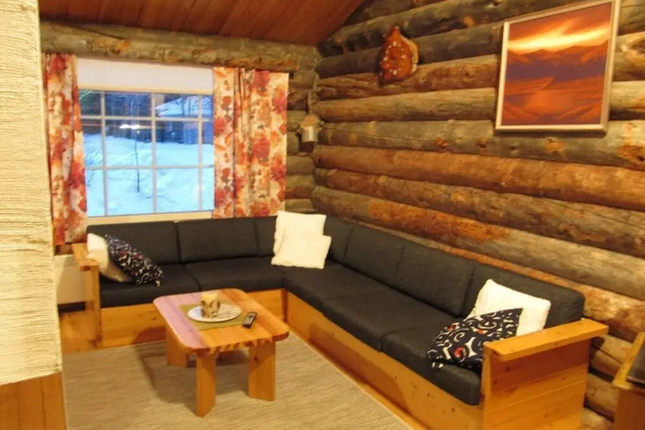 Room 2 of 15