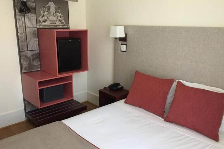 Room 31 of 46