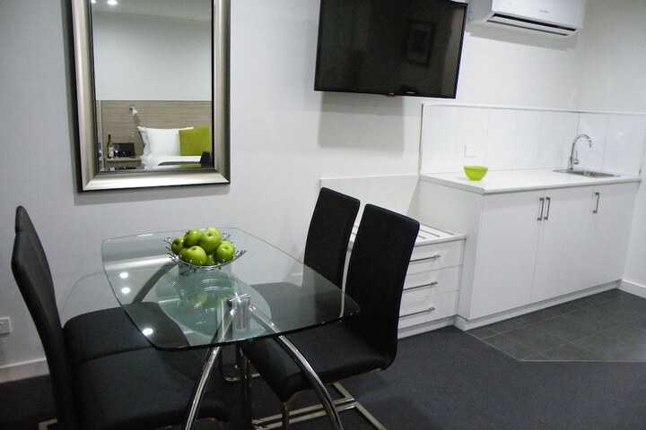 Dining Photos