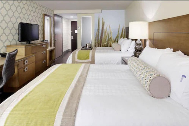 Room 7 of 32