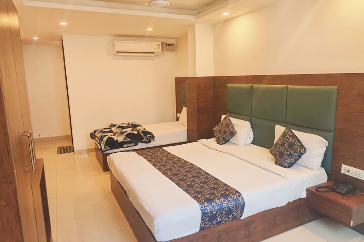 Room 17 of 26