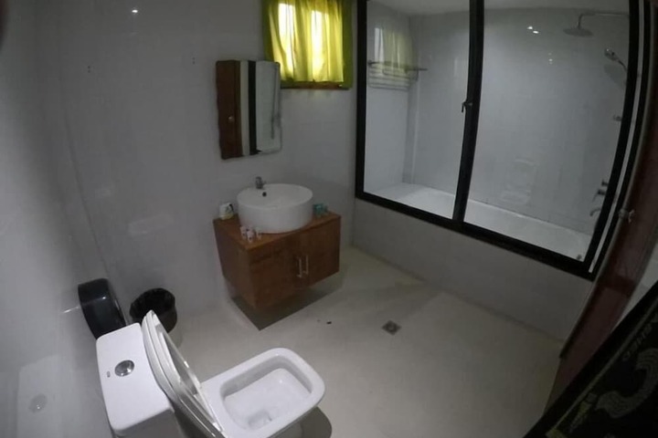 Room 28 of 50