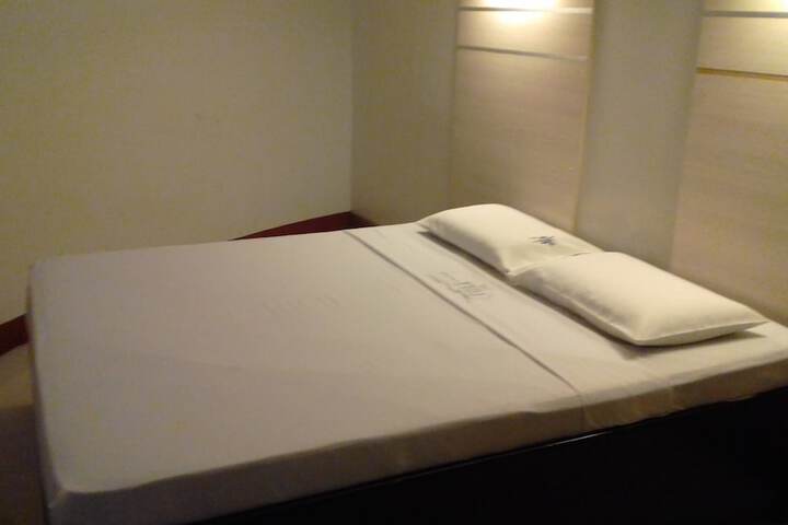 Room 2 of 94