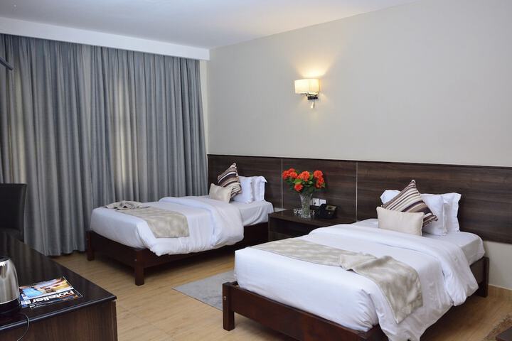 Room 5 of 49