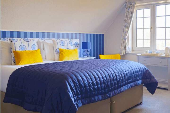 Room 5 of 67