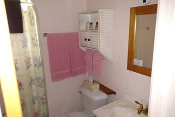 Room 4 of 51