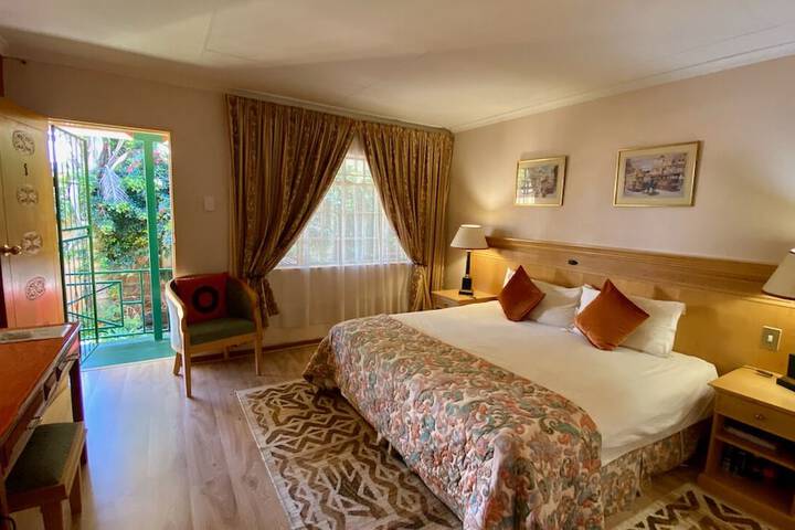 Room 21 of 43