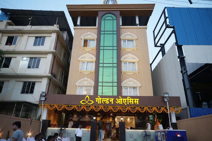 Golden Oasis Suites