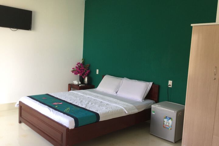 Room 7 of 34