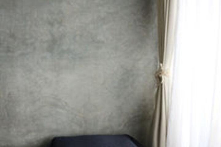 Room 17 of 34