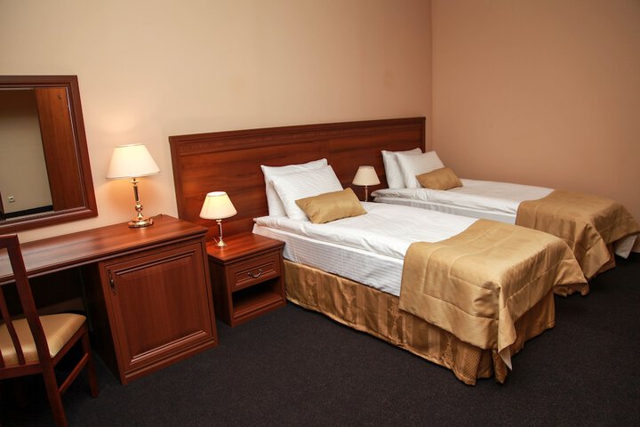 Room 17 of 39