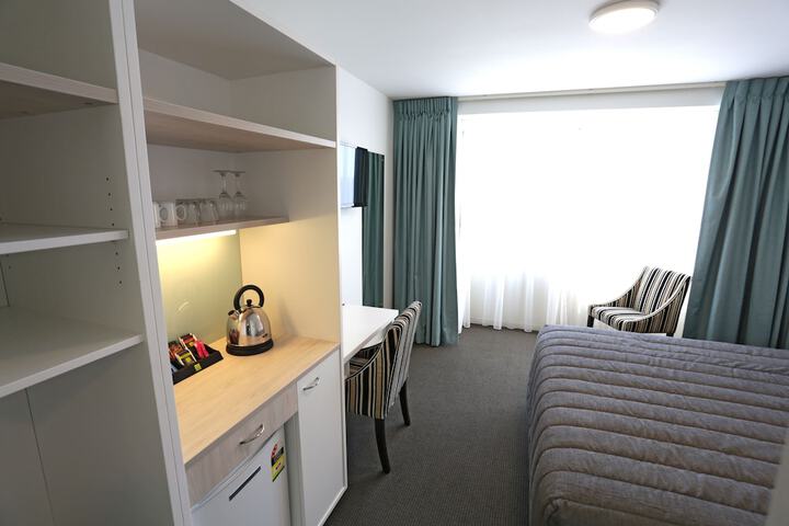 Room 8 of 71