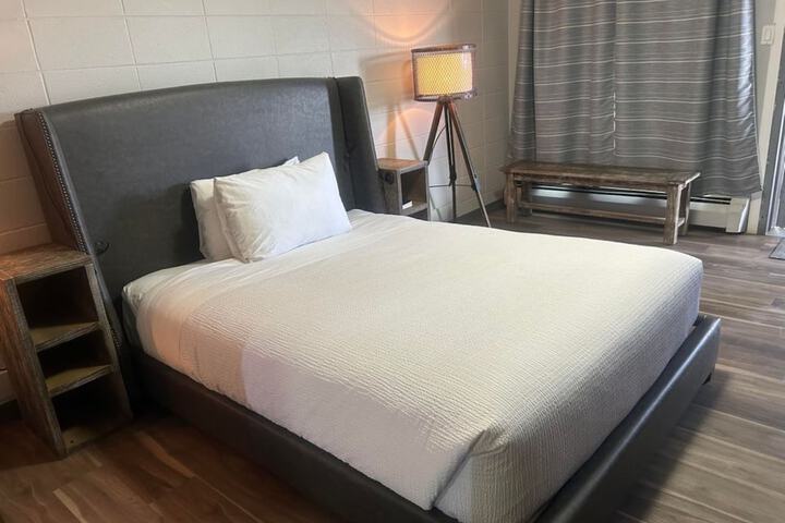 Room 6 of 78
