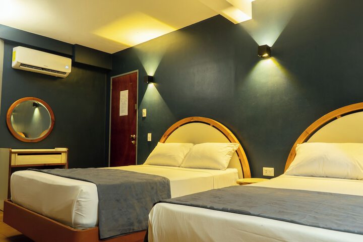 Room 18 of 54