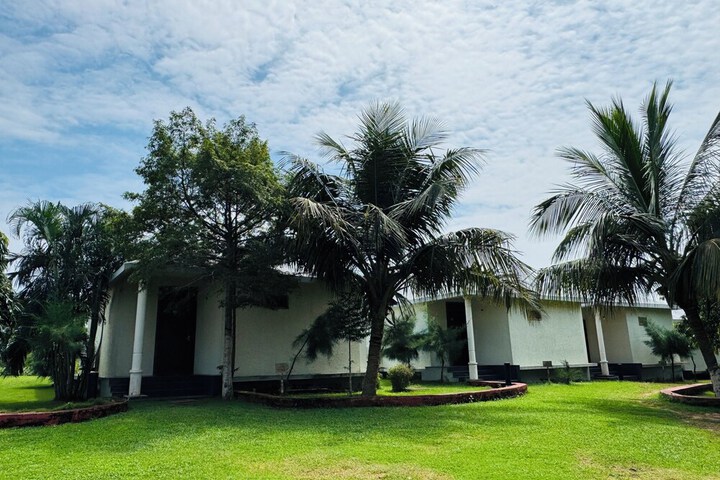 Hotel 7 of 8