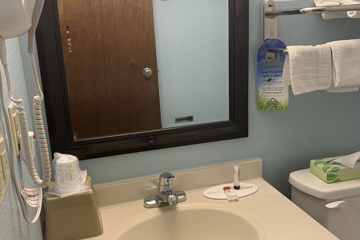 Room 15 of 17