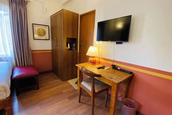 Room 61 of 214