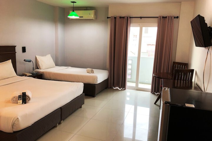 Room 10 of 62