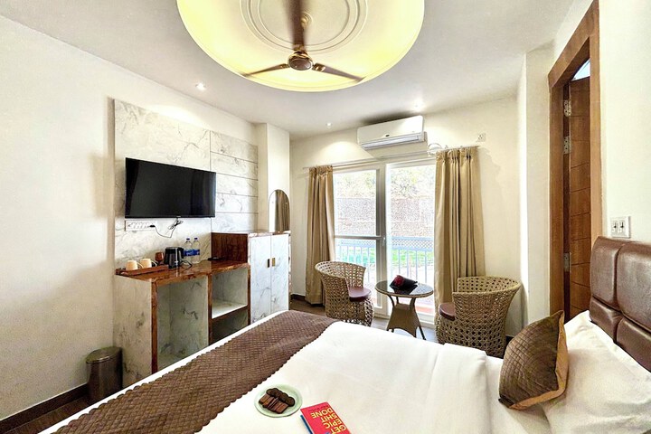 Room 19 of 76