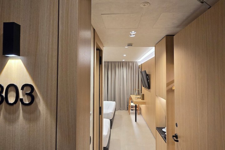 Room 14 of 91