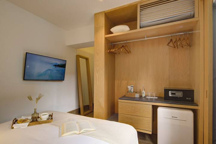 Room 14 of 53