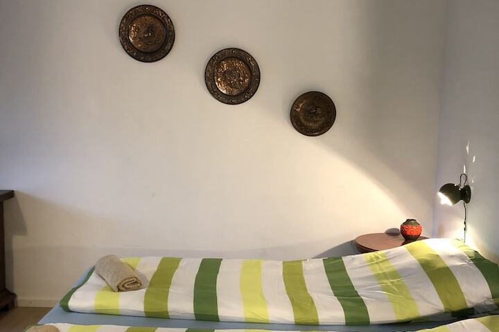 Room 26 of 99