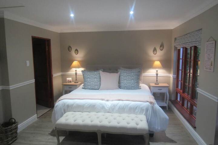 Room 3 of 54