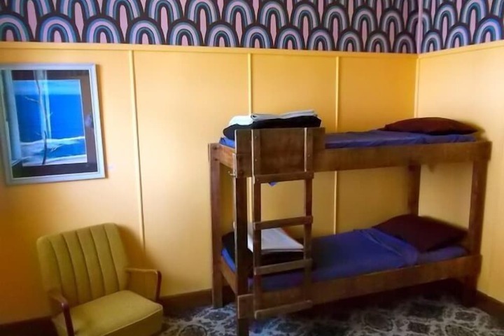 Room 13 of 41