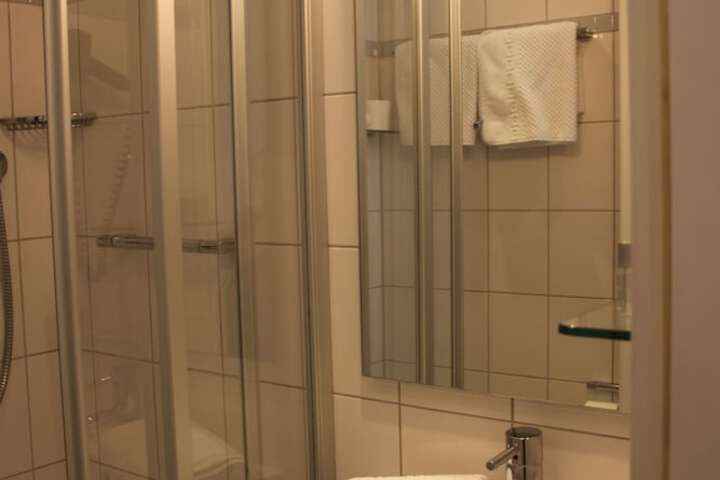Room 20 of 31