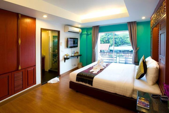 Room 13 of 51