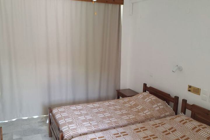 Room 17 of 49