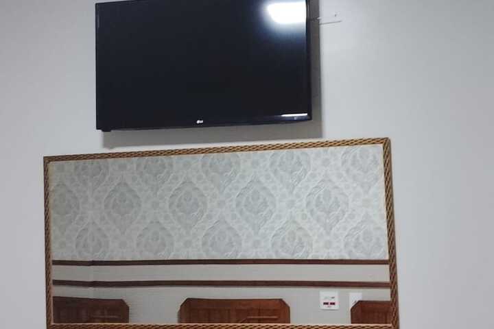 Room 32 of 154