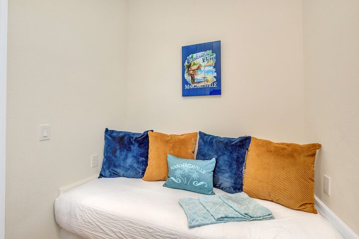 Room 3 of 40