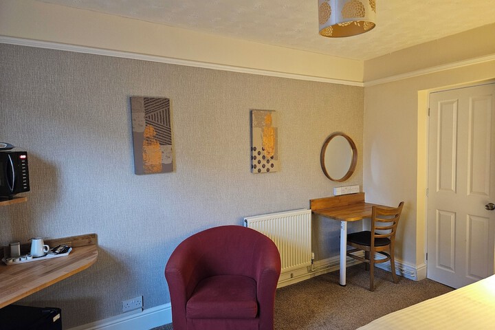 Room 44 of 92
