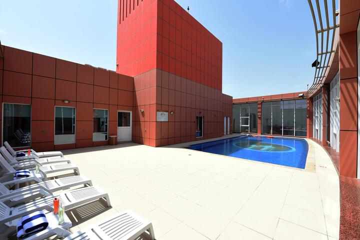 Pool 17 of 26