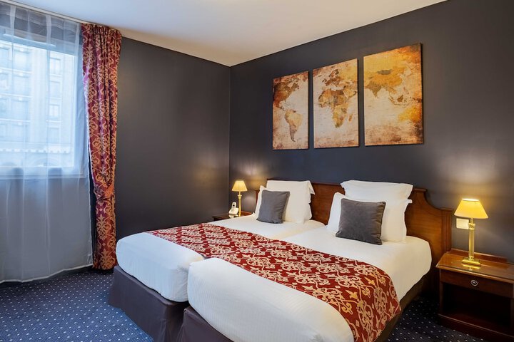 Room 13 of 38